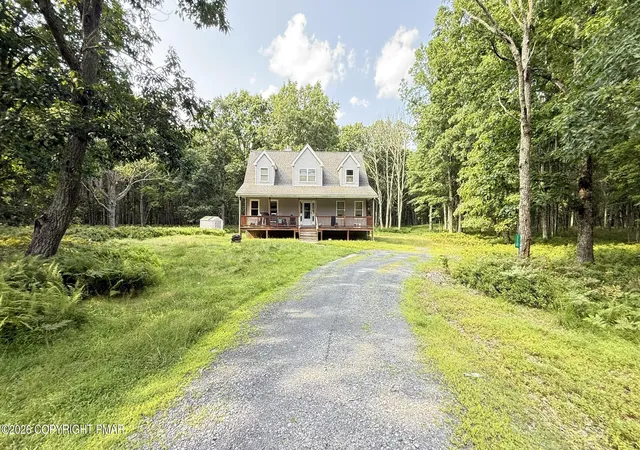 Photo 2 of Single family home for sale at 1115 Snowshoe Ct, Bushkill, PA 18324 | MLS# PM-144051 | Listing updated on 2026-08-19