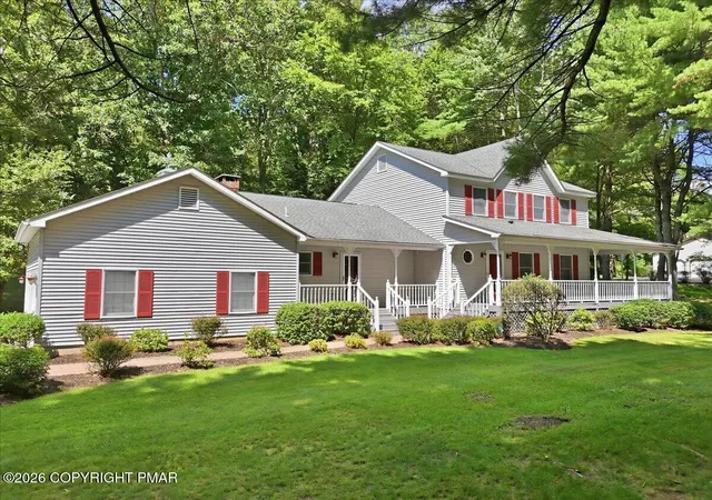 Photo 3 of Single family home for sale at 5580 Olde Mill Run, Stroudsburg, PA 18360 | MLS# PM-144113 | Listing updated on 2026-10-05