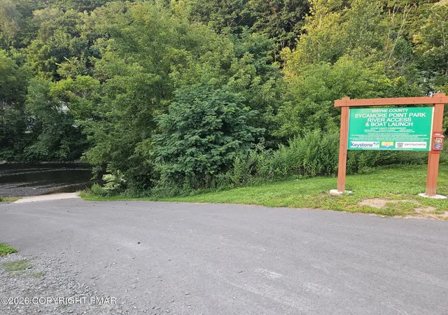 Photo 11 of Single family home for sale at 455 Riverside Dr, Honesdale, PA 18431 | MLS# PM-144039 | Listing updated on 2026-09-02