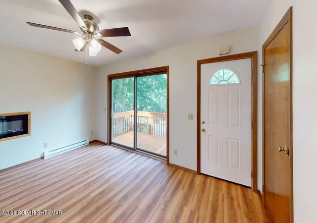 Photo 4 of Single family home for sale at 128 St Andrews Dr, Bushkill, PA 18324 | MLS# PM-144032 | Listing updated on 2026-09-04