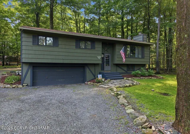 Photo 4 of Single family home for sale at 170 Onocop Dr, Pocono Lake, PA 18347 | MLS# PM-144079 | Listing updated on 2026-09-17