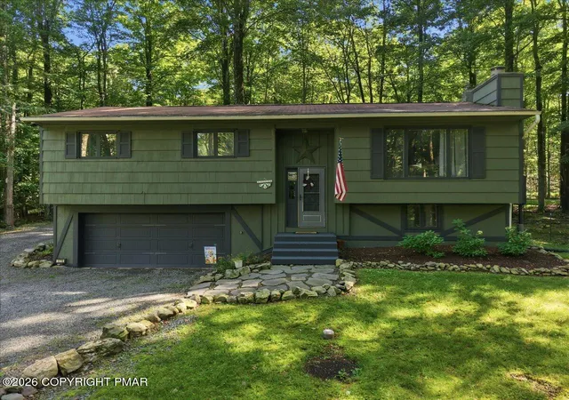 Photo 2 of Single family home for sale at 170 Onocop Dr, Pocono Lake, PA 18347 | MLS# PM-144079 | Listing updated on 2026-09-17