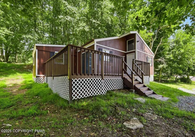 Photo 2 of Sale Pending at 4774 Pine Ridge Dr W, Bushkill, PA 18324 | MLS# PM-144031 | Listing updated on 2026-09-02