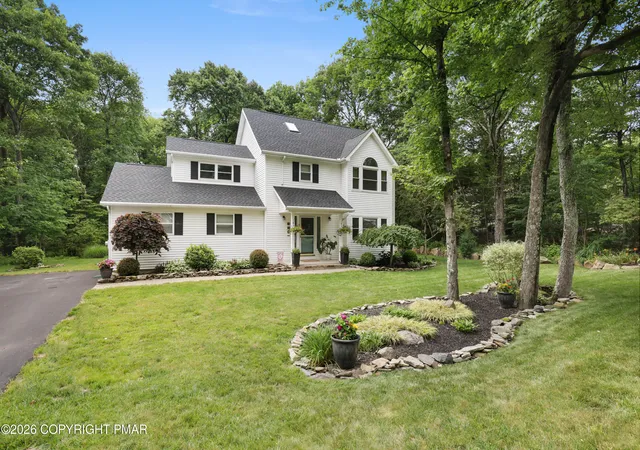 Photo 2 of Single family home for sale at 216 Ruby Ct, Saylorsburg, PA 18353 | MLS# PM-144070 | Listing updated on 2026-08-20