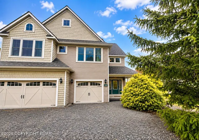 Single family home for sale at 376 Linden Ct, Tannersville, PA 18372 | MLS# PM-144107
