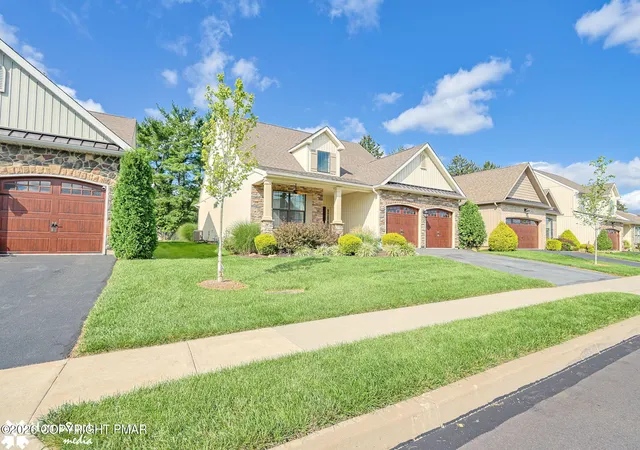 Photo 3 of Single family home for sale at 3551 Daylily Dr, Emmaus, PA 18049 | MLS# PM-144279 | Listing updated on 2026-09-09