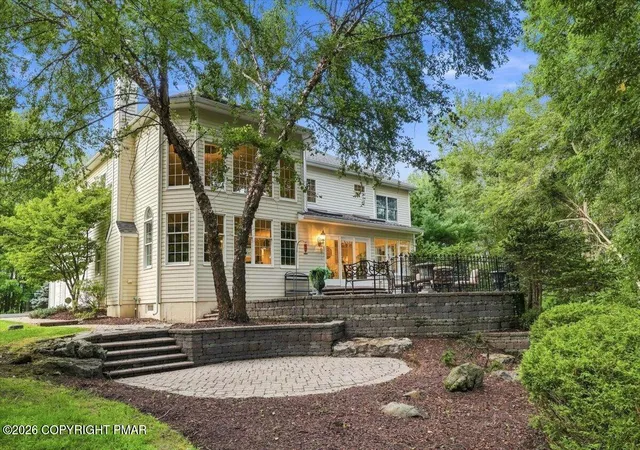 Photo 3 of Single family home for sale at 268 Great Bear Way Rd, East Stroudsburg, PA 18302 | MLS# PM-144126 | Listing updated on 2026-10-01
