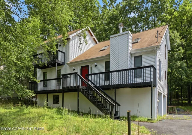 Photo 1 of Sale Pending at 1076 Lancaster Dr, Bushkill, PA 18324 | MLS# PM-144082 | Listing updated on 2026-08-25