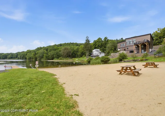 Photo 36 of Sale Pending at 1076 Lancaster Dr, Bushkill, PA 18324 | MLS# PM-144082 | Listing updated on 2026-08-25