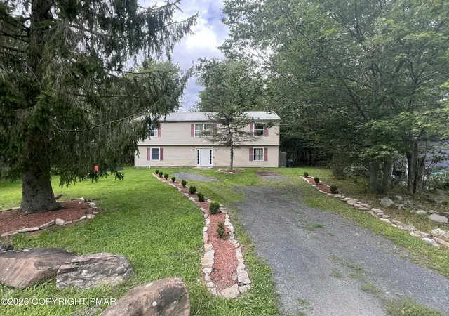 Photo 2 of Single family home for sale at 9541 Jasmine Dr, Tobyhanna, PA 18466 | MLS# PM-144080 | Listing updated on 2026-09-14