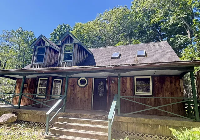 Photo 2 of Single family home for sale at 1189 Fox Trl, Cresco, PA 18326 | MLS# PM-144090 | Listing updated on 2026-08-21