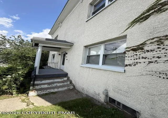 Photo 3 of Sale Pending at 1401 S Webster Ave, Scranton, PA 18505 | MLS# PM-144108 | Listing updated on 2026-09-04