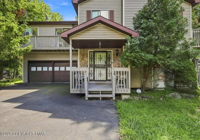 Photo 3 of Single family home for sale at 7901 Sleepy Hollow Dr, Tobyhanna, PA 18466 | MLS# PM-144136 | Listing updated on 2026-09-16