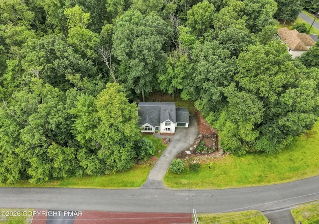 Photo 2 of Sale Pending at 123 Pasquin Dr, East Stroudsburg, PA 18301 | MLS# PM-144241 | Listing updated on 2026-09-15