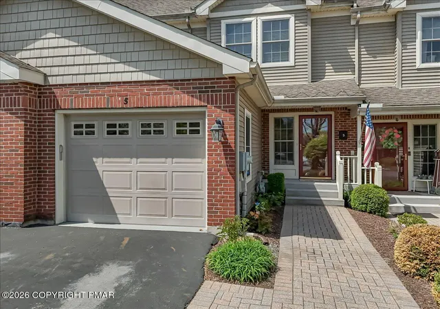 Photo 3 of Townhouse for sale at 5 Cypress Ct, East Stroudsburg, PA 18301 | MLS# PM-144125 | Listing updated on 2026-08-21