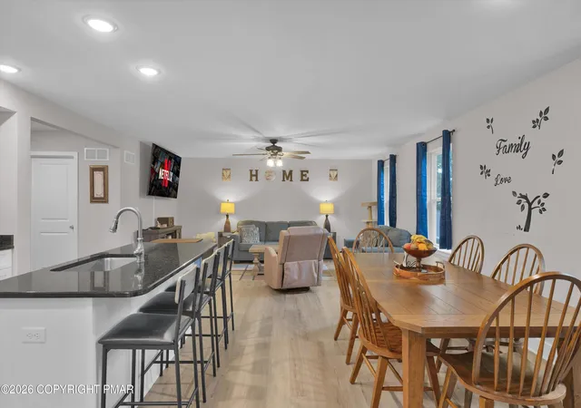 Photo 4 of Single family home for sale at 909 Oak St, Jim Thorpe, PA 18229 | MLS# PM-144205 | Listing updated on 2026-09-25