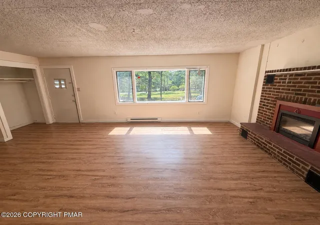 Photo 4 of Sale Pending at 167 Independence Rd, East Stroudsburg, PA 18301 | MLS# PM-144248 | Listing updated on 2026-08-28
