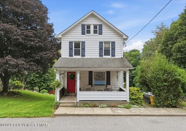 Photo 2 of Single family home for sale at 319 N 4th St, Bangor, PA 18013 | MLS# PM-144177 | Listing updated on 2026-08-26