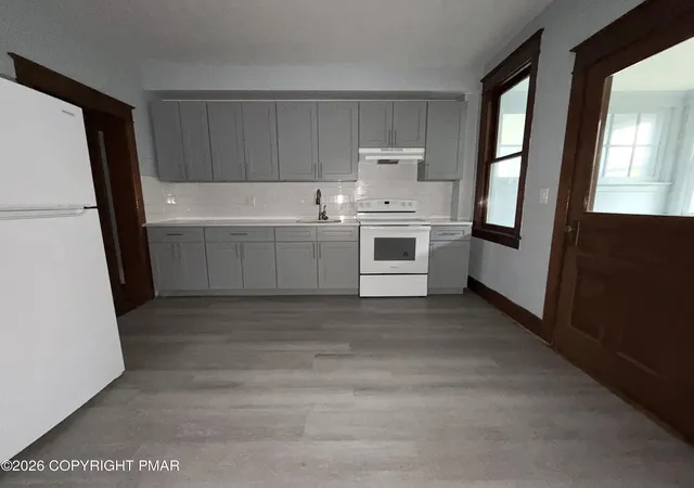 Photo 5 of Single family home for sale at 313-315 S Market St, Shamokin, PA 17872 | MLS# PM-144297 | Listing updated on 2026-08-29