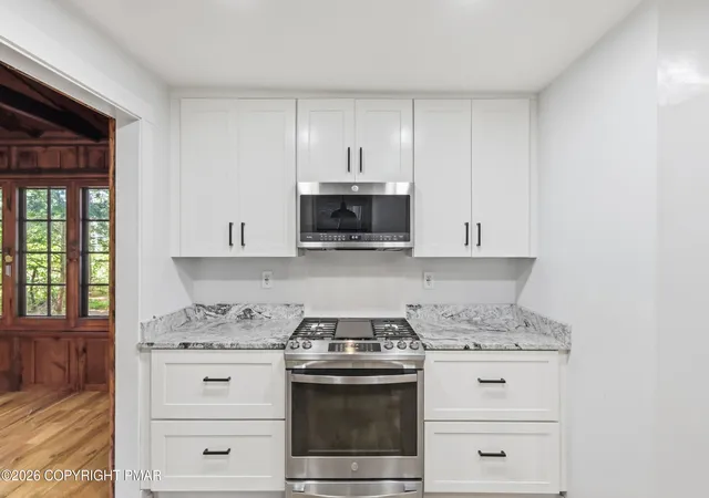 Photo 4 of Single family home for sale at 126 W West View Cir, East Stroudsburg, PA 18302 | MLS# PM-144247 | Listing updated on 2026-10-04