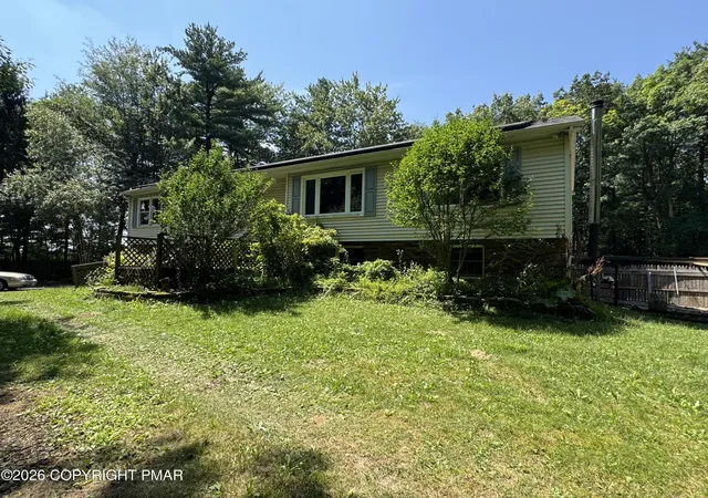 Photo 3 of Single family home for sale at 629 Carney Rd, Palmerton, PA 18071 | MLS# PM-144200 | Listing updated on 2026-09-11