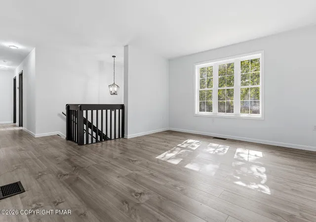 Photo 4 of Single family home for sale at 2081 Minqua Trl, Tobyhanna, PA 18466 | MLS# PM-144229 | Listing updated on 2026-10-19