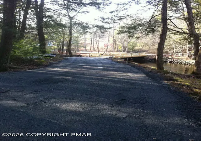 Photo 3 of Single family home for sale at 109 Great Lodge Wy, East Stroudsburg, PA 18302 | MLS# PM-144232 | Listing updated on 2026-10-14