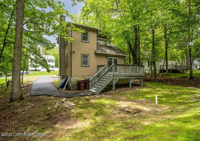 Photo 4 of Single family home for sale at 132 Cottonwood Ct, Milford, PA 18337 | MLS# PM-144217 | Listing updated on 2026-09-03