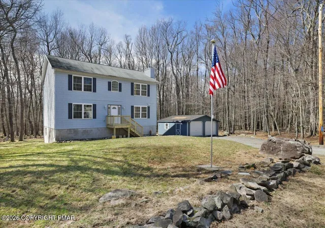 Photo 3 of Single family home for sale at 1111 Apollo Dr, Gouldsboro, PA 18424 | MLS# PM-144227 | Listing updated on 2026-09-03