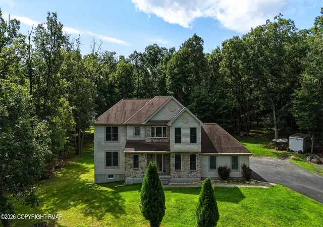 Photo 3 of Single family home for sale at 192 Waverly Dr, East Stroudsburg, PA 18302 | MLS# PM-144243 | Listing updated on 2026-09-17