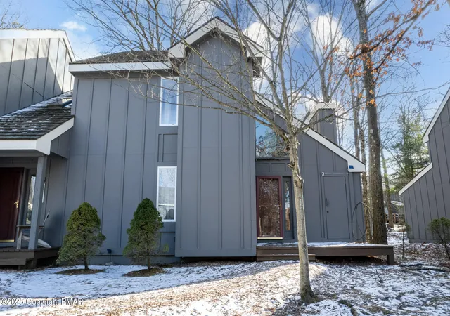 Photo 3 of Townhouse for sale at 69 Telemark, Lake Harmony, PA 18624 | MLS# PM-144263 | Listing updated on 2026-08-27
