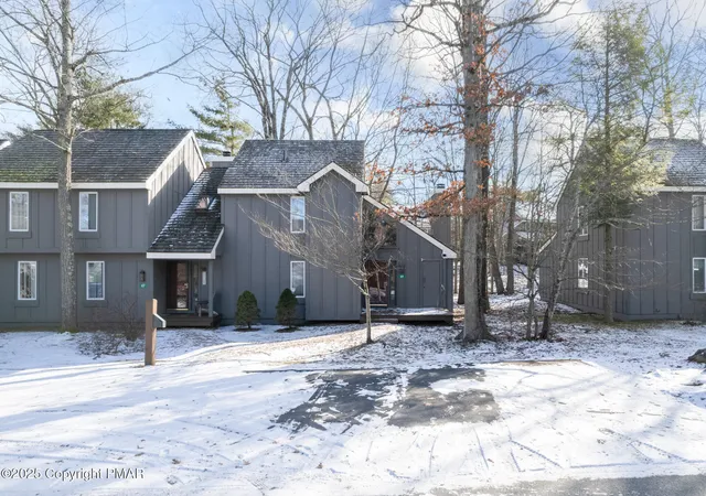 Photo 3 of Townhouse for sale at 69 Telemark, Lake Harmony, PA 18624 | MLS# PM-144263 | Listing updated on 2026-08-27