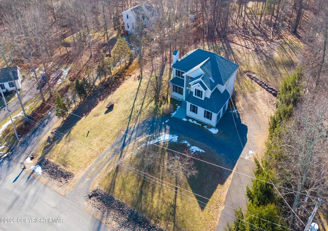 Photo 3 of Sale Pending at 902 Thornberry Ct, East Stroudsburg, PA 18302 | MLS# PM-144281 | Listing updated on 2026-09-19
