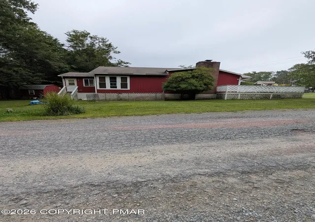 Photo 3 of Sale Pending at 3158 Carobeth Dr, Tobyhanna, PA 18466 | MLS# PM-144306 | Listing updated on 2026-10-20