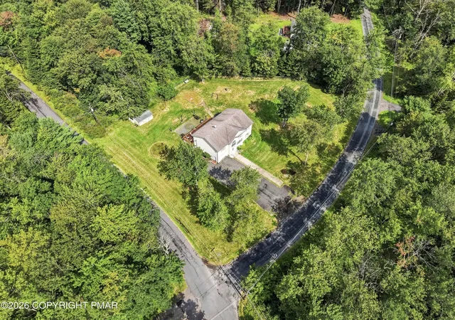 Photo 1 of Single family home for sale at 1123 Chickadee Dr, Pocono Summit, PA 18346 | MLS# PM-144328 | Listing updated on 2026-09-02