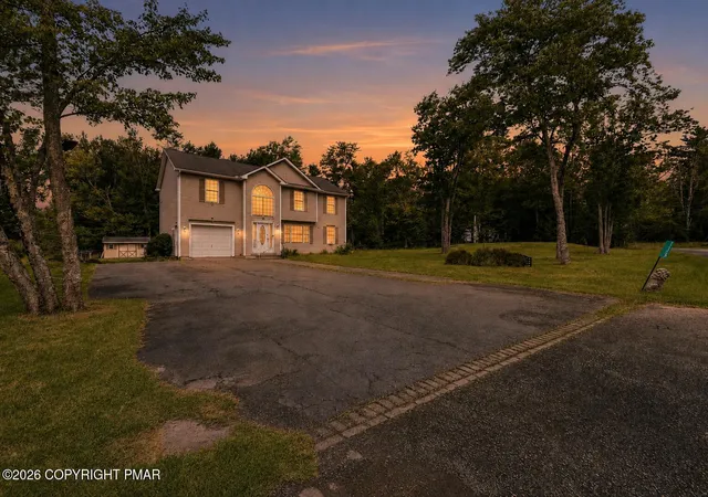 Photo 29 of Single family home for sale at 1123 Chickadee Dr, Pocono Summit, PA 18346 | MLS# PM-144328 | Listing updated on 2026-09-02