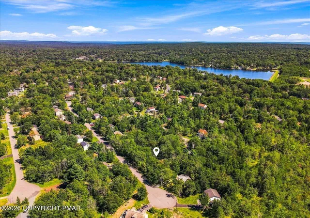 Photo 4 of Single family home for sale at 6520 Runnymeade Ln, Tobyhanna, PA 18466 | MLS# PM-144336 | Listing updated on 2026-09-01