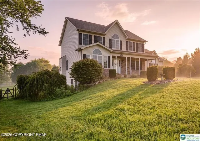 Photo 3 of Single family home for sale at 1603 Kings Ct, Pen Argyl, PA 18072 | MLS# PM-144334 | Listing updated on 2026-08-31