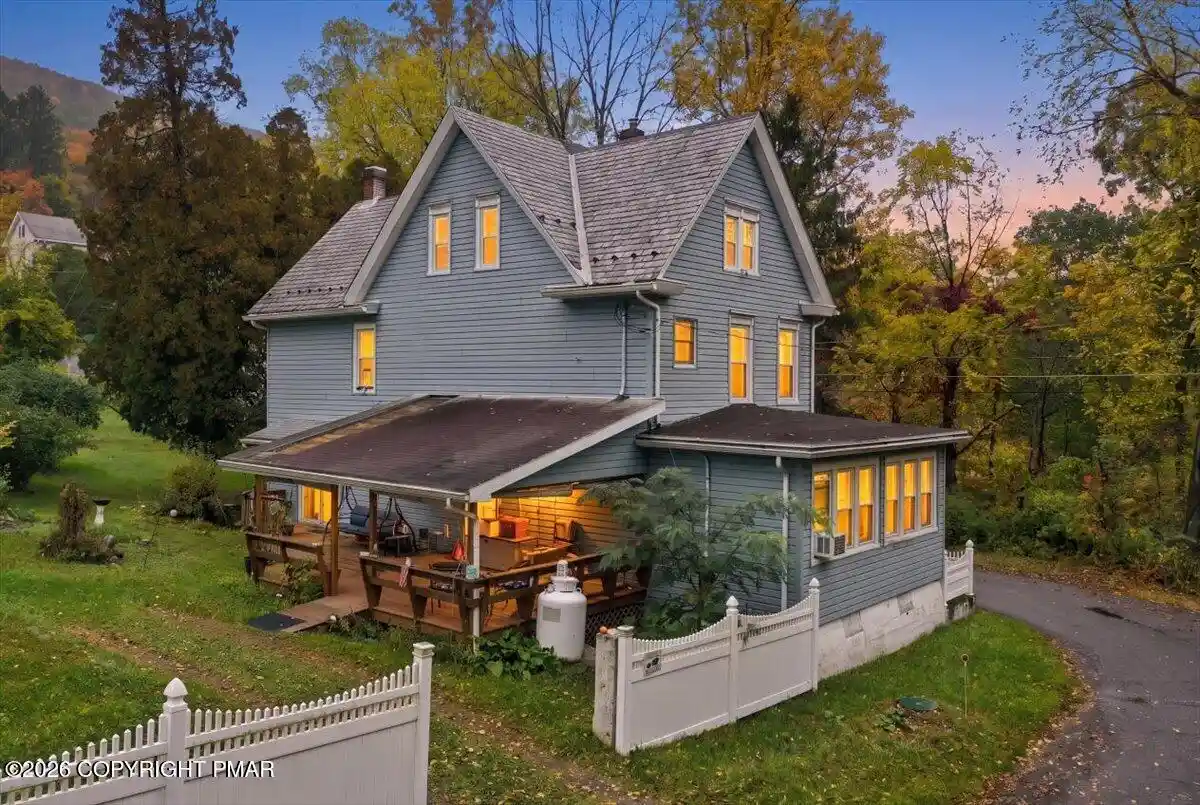 Single family home for sale at 800 Carbon Ave, Jim Thorpe, PA 18229 | MLS# PM-145838