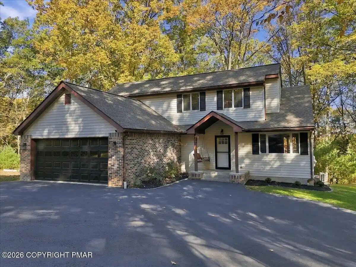 Single family home for sale at 351 Rossmor Dr, Saylorsburg, PA 18353 | MLS# PM-145916