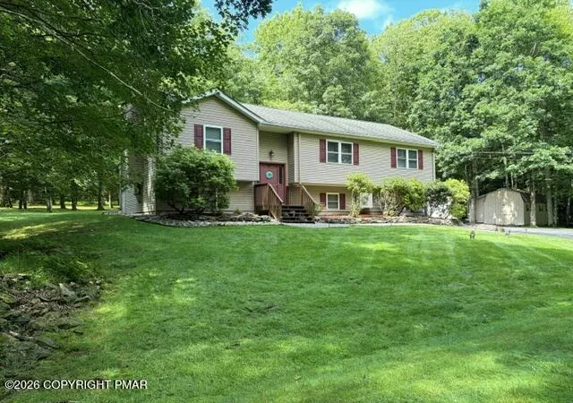 Photo 1 of Single family home for sale at 3417 Spruce Cabin Rd, Cresco, PA 18326 | MLS# PM-146021 | Listing updated on 2026-10-30