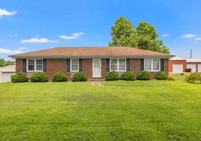 1st image of 215 New Dixville Rd, Harrodsburg, KY 40330 | MLS# 25013147