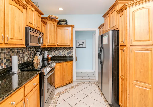 2nd image of 201 Lakeland Dr, Harrodsburg, KY 40330 | MLS# 25002420