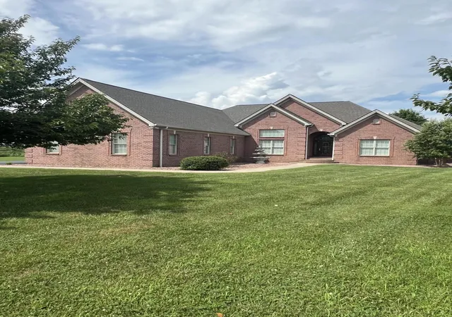 Photo 3 of Single family home for sale at 168 Master Ct, Hustonville, KY 40437 | MLS# 25013453 | Listing updated on 2025-11-25