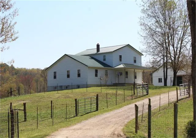 Homes for sale in Owingsville, KY | 1178 Old State Rd, Owingsville, KY 40360 | MLS# 24023121