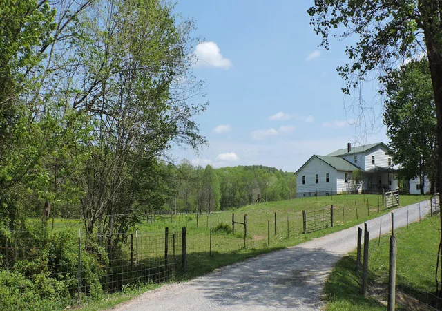 Homes for sale in Owingsville, KY | 1178 Old State Rd, Owingsville, KY 40360 | MLS# 24023121