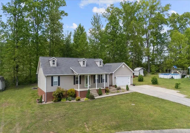 Photo 3 of Single family home for sale at 70 Kendrah Ln, Corbin, KY 40701 | MLS# 25009484 | Listing updated on 2026-04-08