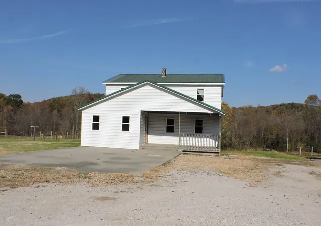 Homes for sale in Owingsville, KY | 1286 Old State Rd, Owingsville, KY 40360 | MLS# 24023114