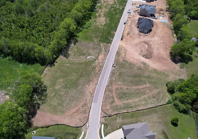 Photo 3 of Land for sale at 997 Crestfield Ln, Lexington, KY 40515 | MLS# 23008337 | Listing updated on 2025-11-06