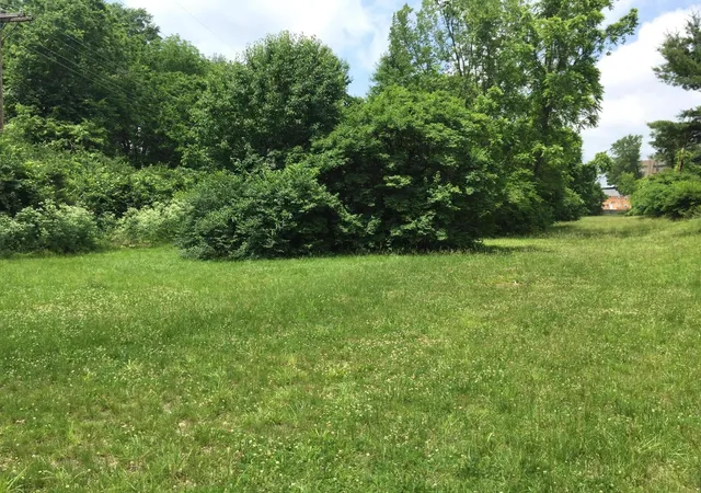 1st image of 500 Bob O Link Dr, Lexington, KY 40503 | MLS# 25010087